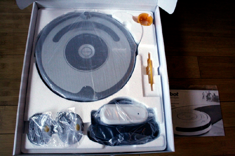 Illustration for article titled Mod-Friendly 5th Gen iRobot Roomba - First Vacuum